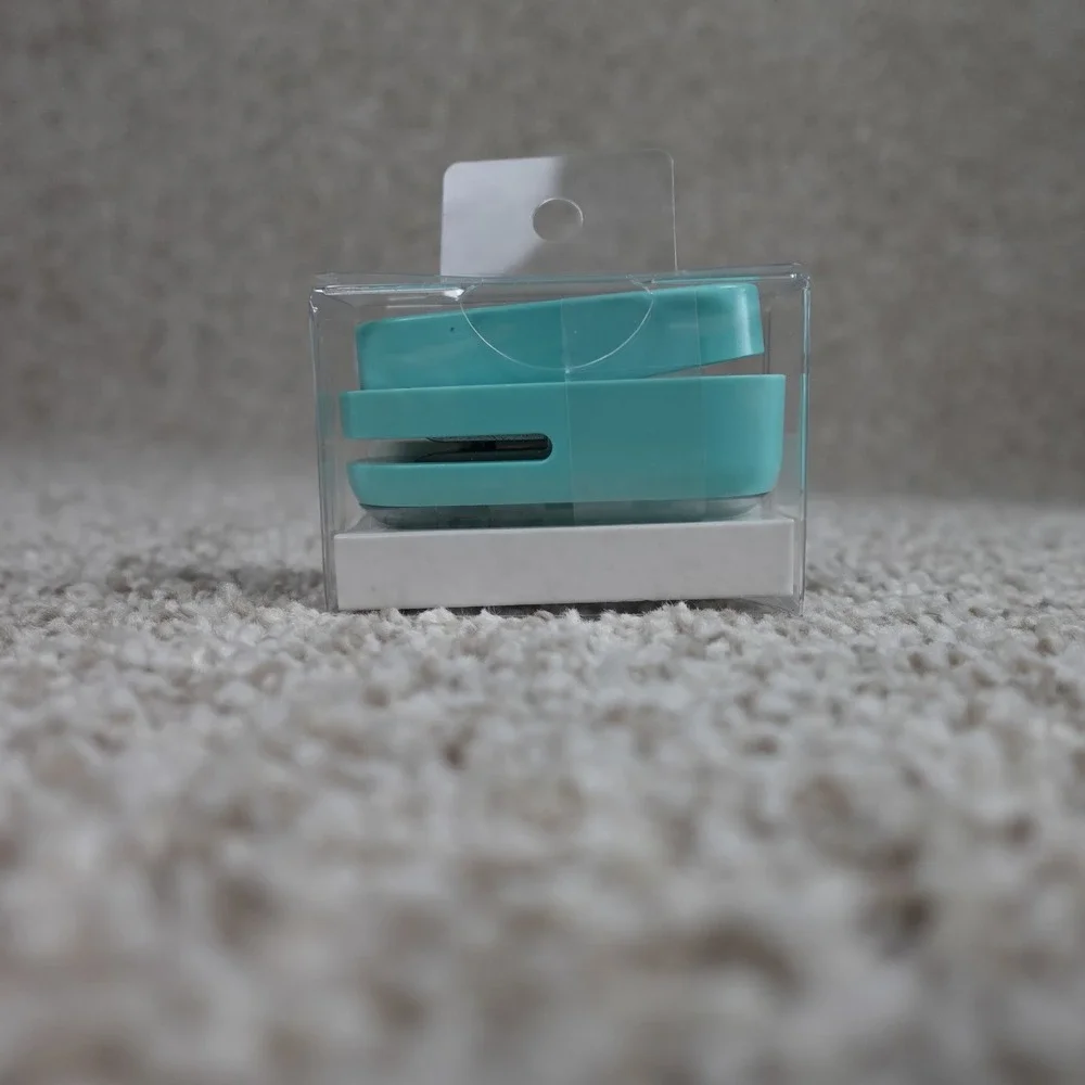 Pen Gear Mini Hole Punch Teal 10 Sheet Capacity Removable Chip Tray